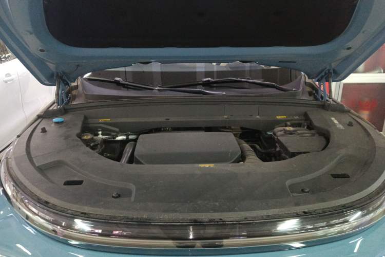 Used Li Auto L7 2023 Max model Engine Bay