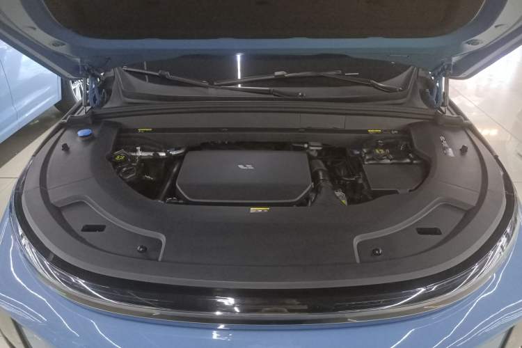Used Li Auto L7 2023 Max model Engine Bay