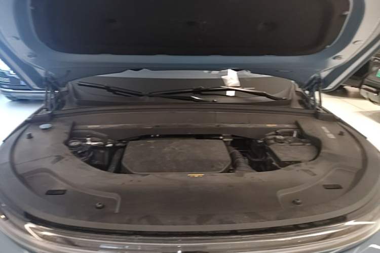 Used Li Auto L7 2023 Max model Engine Bay