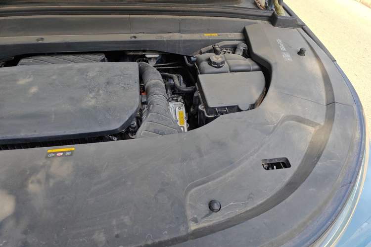 Used Li Auto L7 2023 Pro Model Engine Bay Left