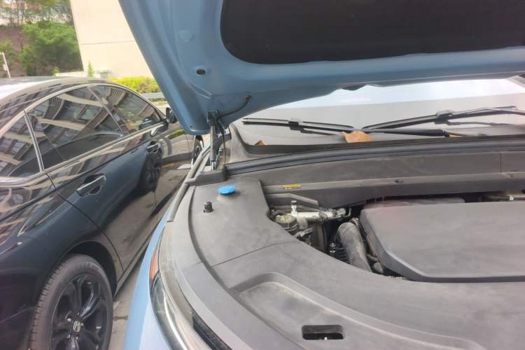 Used Li Auto L7 2023 Max model Engine Bay Right
