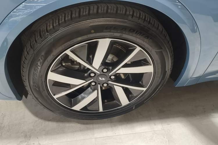 Used Li Auto L7 2023 Max model Exterior 4