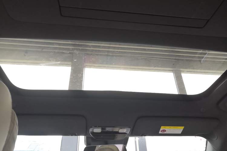 Used Li Auto L7 2023 Max model Headliner