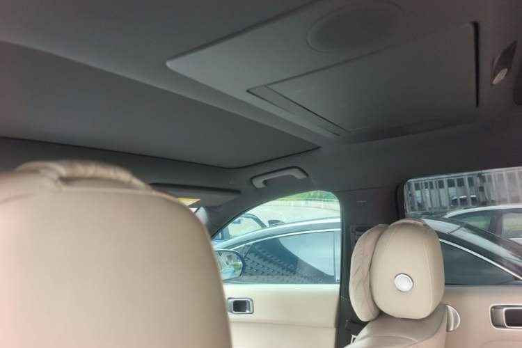 Used Li Auto L7 2023 Max model Headliner