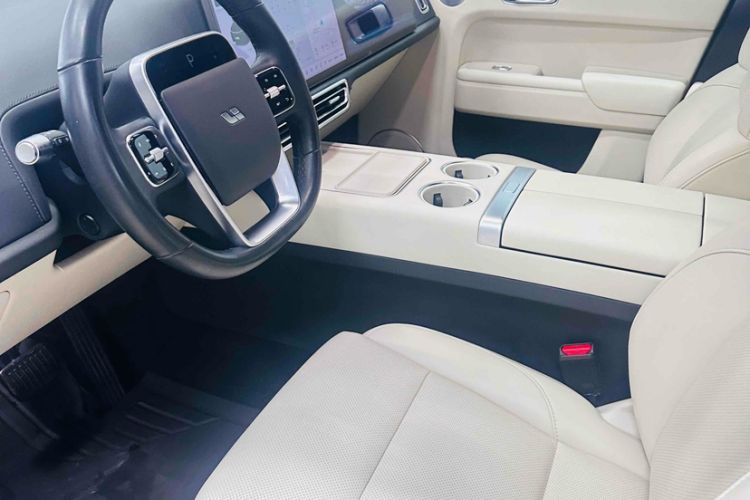 Used Li Auto L7 2023 Pro Model Interior 4