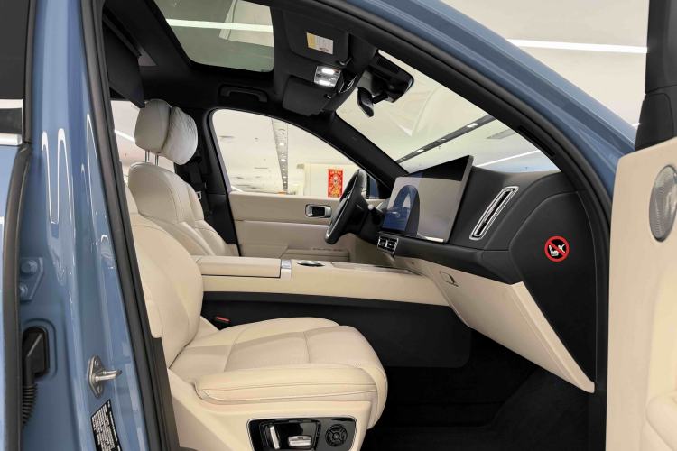Used Li Auto L7 2023 Max model Interior 4