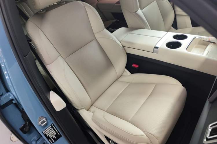 Used Li Auto L7 2023 Pro Model Right Front Seat