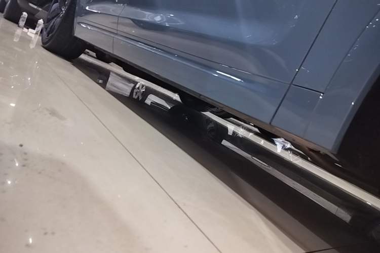Used Li Auto L7 2023 Pro Model Right Side Sill