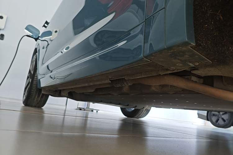 Used Li Auto L7 2023 Max model Right Side Sill