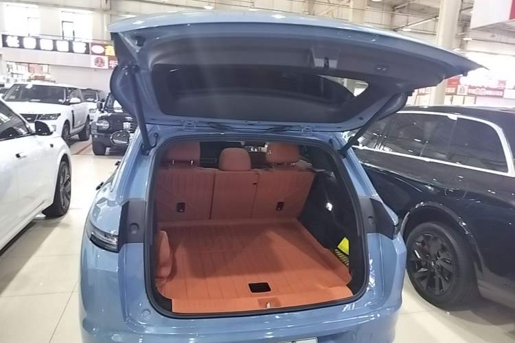 Used Li Auto L7 2023 Pro Model Trunk