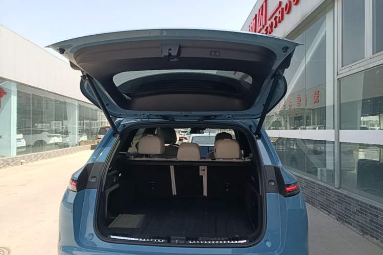 Used Li Auto L7 2023 Pro Model Trunk