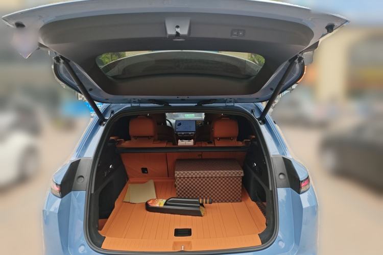 Used Li Auto L7 2023 Pro Model Trunk