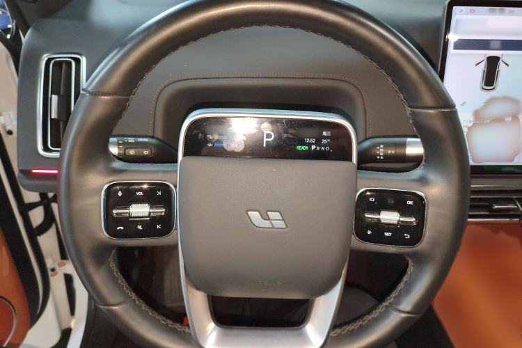 Used Li Auto L7 2023 Pro Model Steering Wheel