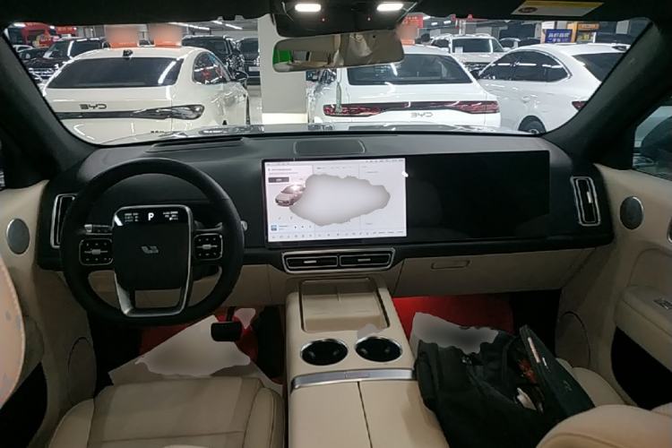 Used Li Auto L7 2023 Pro Model Center Console