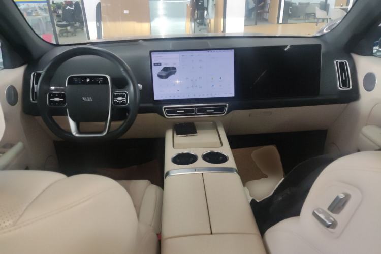Used Li Auto L7 2023 Pro Model Center Console