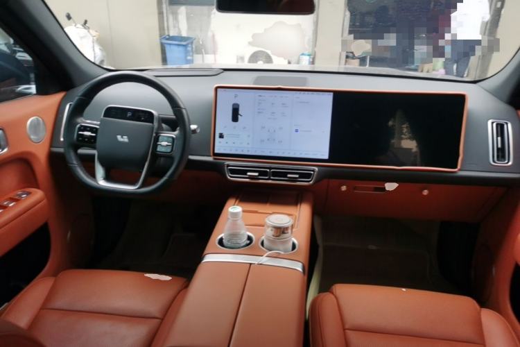 Used Li Auto L7 2023 Pro Model Center Console