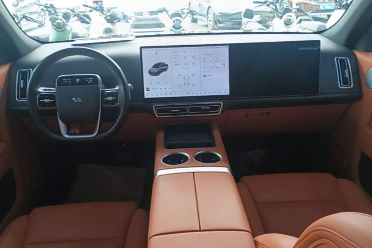 Used Li Auto L7 2023 Pro Model Center Console