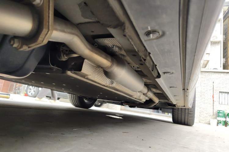 Used Li Auto L7 2023 Pro Model Chassis Front Right