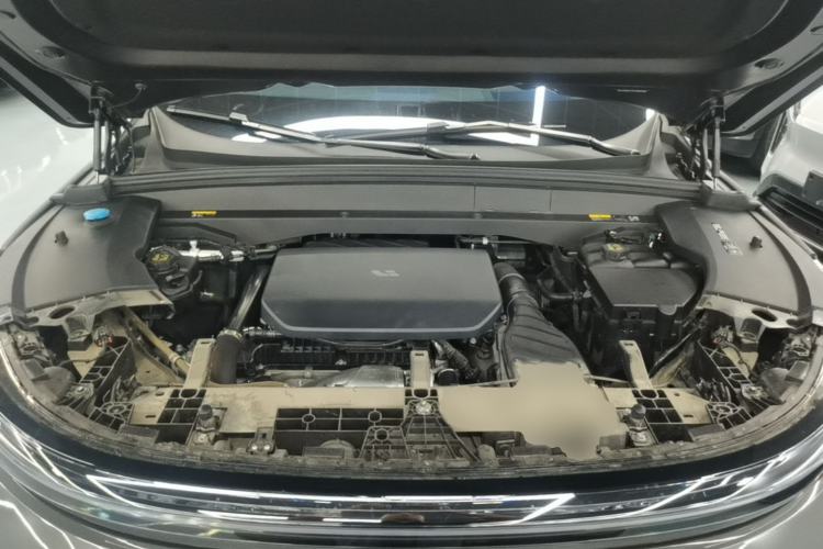 Used Li Auto L7 2023 Pro Model Engine Bay