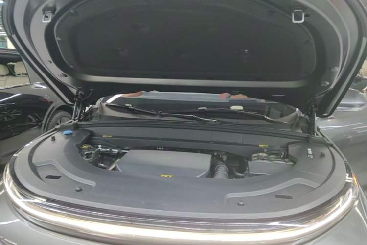 Used Li Auto L7 2023 Air model Engine Bay