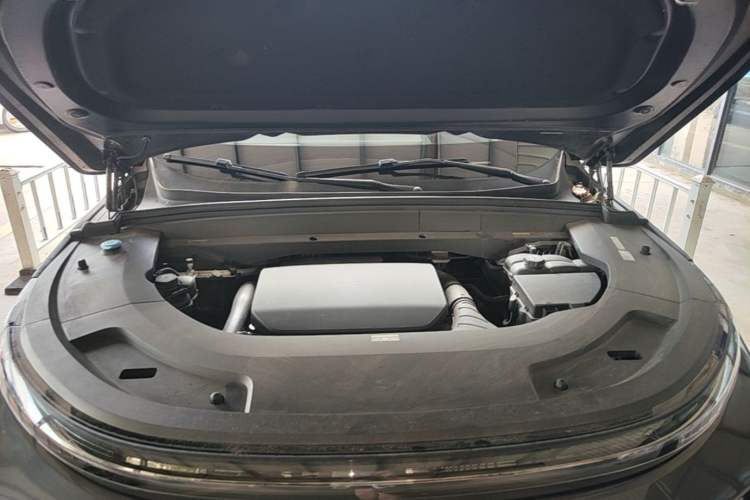 Used Li Auto L7 2023 Max model Engine Bay
