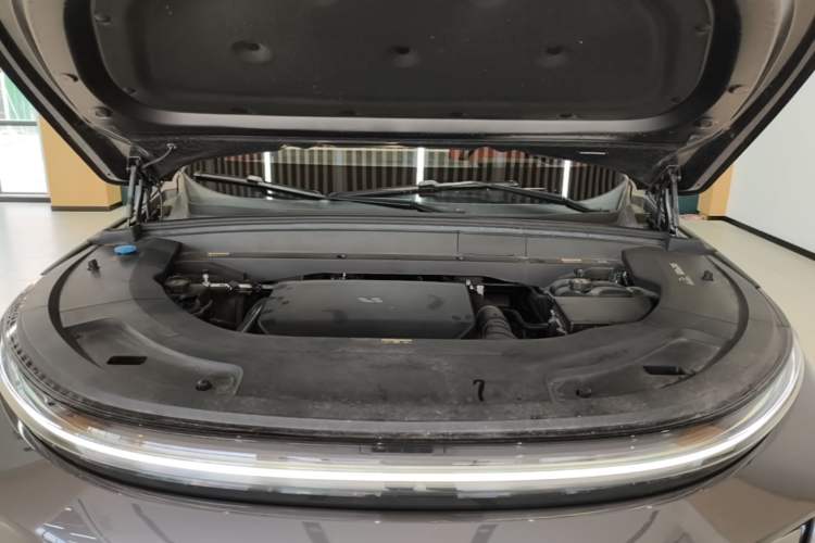 Used Li Auto L7 2023 Air model Engine Bay