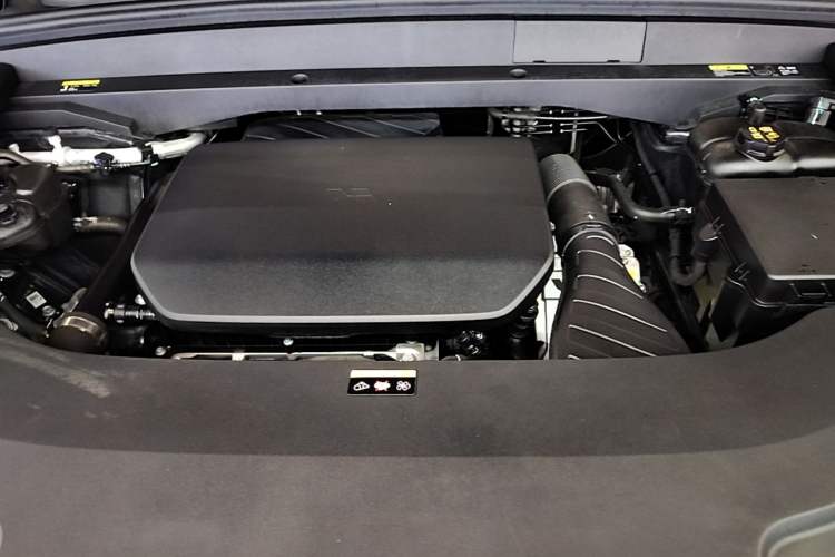 Used Li Auto L7 2023 Pro Model Engine Bay