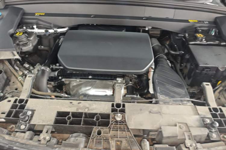 Used Li Auto L7 2023 Pro Model Engine Bay
