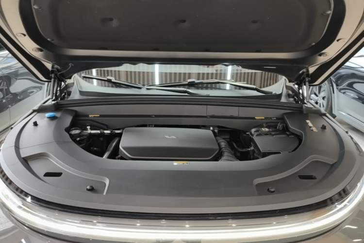 Used Li Auto L7 2023 Air model Engine Bay