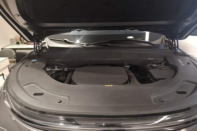 Used Li Auto L7 2023 Max model Engine Bay