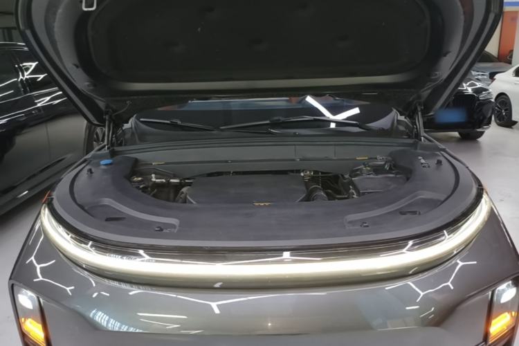 Used Li Auto L7 2023 Pro Model Engine Bay