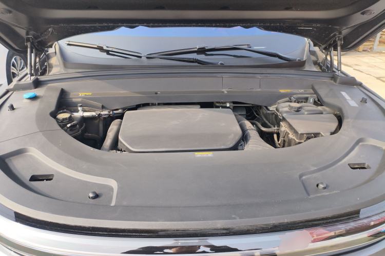 Used Li Auto L7 2023 Pro Model Engine Bay