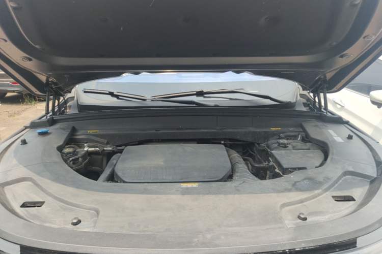 Used Li Auto L7 2023 Air model Engine Bay