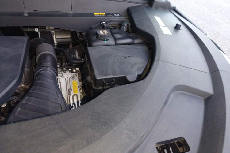 Used Li Auto L7 2023 Air model Engine Bay Left
