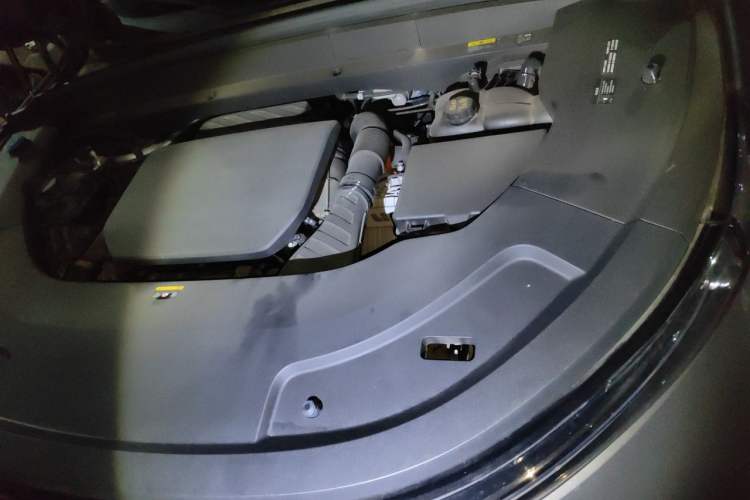 Used Li Auto L7 2023 Air model Engine Bay Left