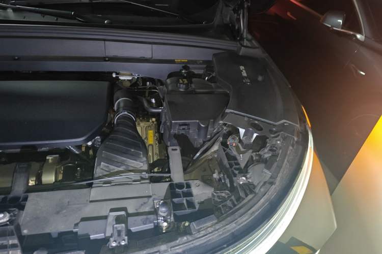 Used Li Auto L7 2023 Max model Engine Bay Left
