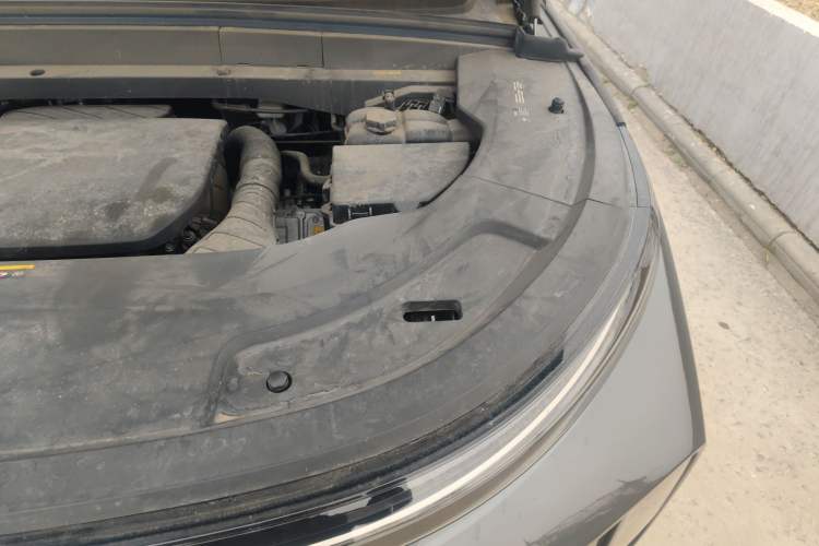 Used Li Auto L7 2023 Max model Engine Bay Left