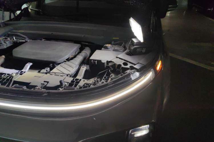 Used Li Auto L7 2023 Pro Model Engine Bay Left