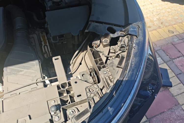 Used Li Auto L7 2023 Air model Engine Bay Left
