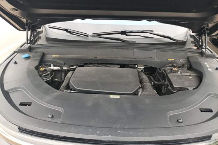 Used Li Auto L7 2023 Max model Engine Bay