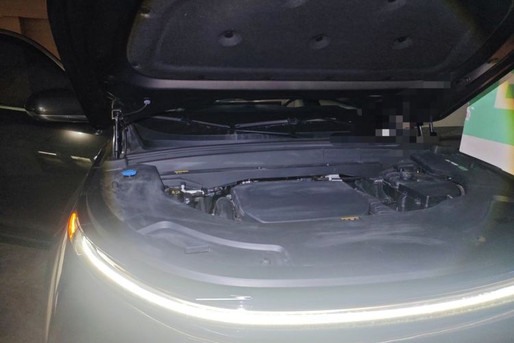 Used Li Auto L7 2023 Max model Engine Bay Right
