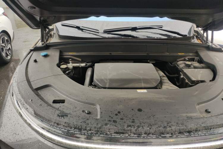 Used Li Auto L7 2023 Max model Engine Bay Right