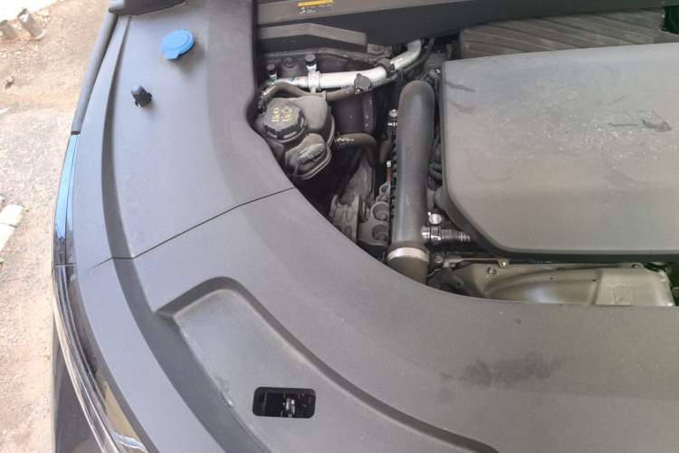 Used Li Auto L7 2023 Air model Engine Bay Right