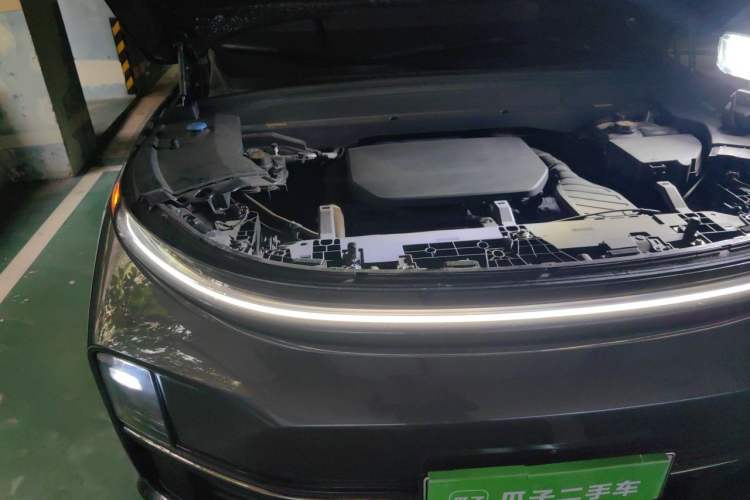 Used Li Auto L7 2023 Pro Model Engine Bay Right