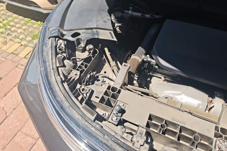 Used Li Auto L7 2023 Air model Engine Bay Right