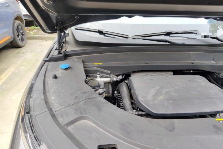 Used Li Auto L7 2023 Pro Model Engine Bay Right