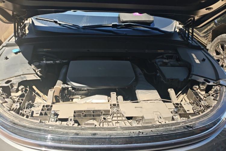 Used Li Auto L7 2023 Air model Engine Bay