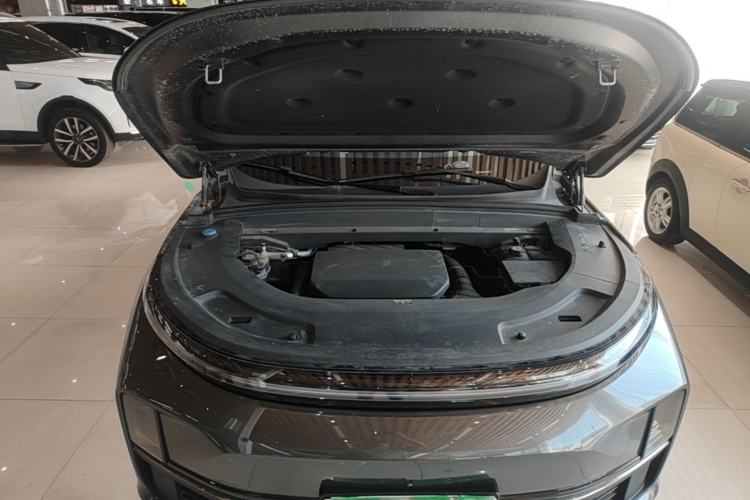 Used Li Auto L7 2023 Air model Engine Bay