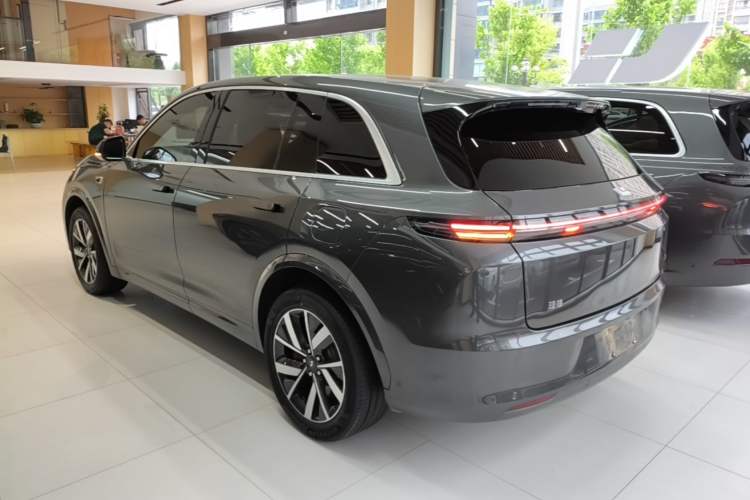 Used Li Auto L7 2023 Air model Exterior 2