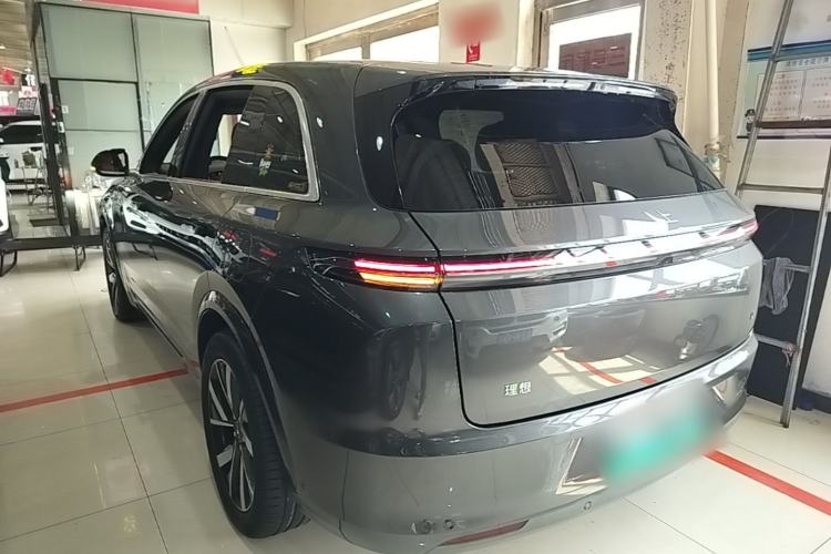 Used Li Auto L7 2023 Pro Model Exterior 2
